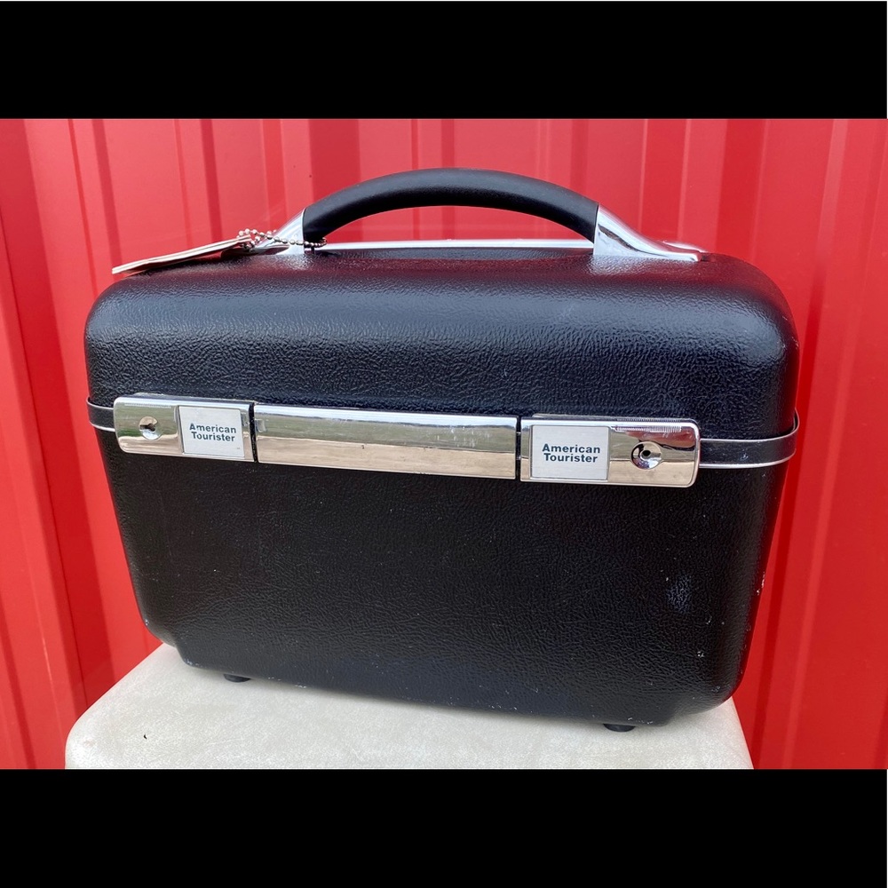 Vintage American Tourister Train Case w/Tray!